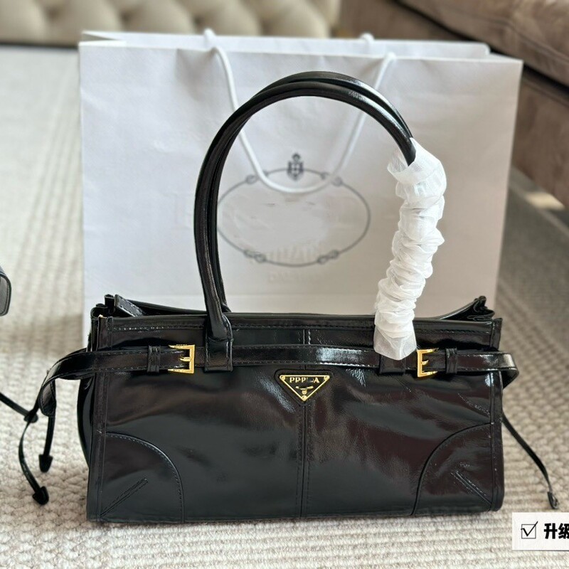 High Version Pla*Softlux Ultra-Light Oil Wax Leather Large-Capacity Motorcycle Bag Casual and Versatile Lazy Tote Bag