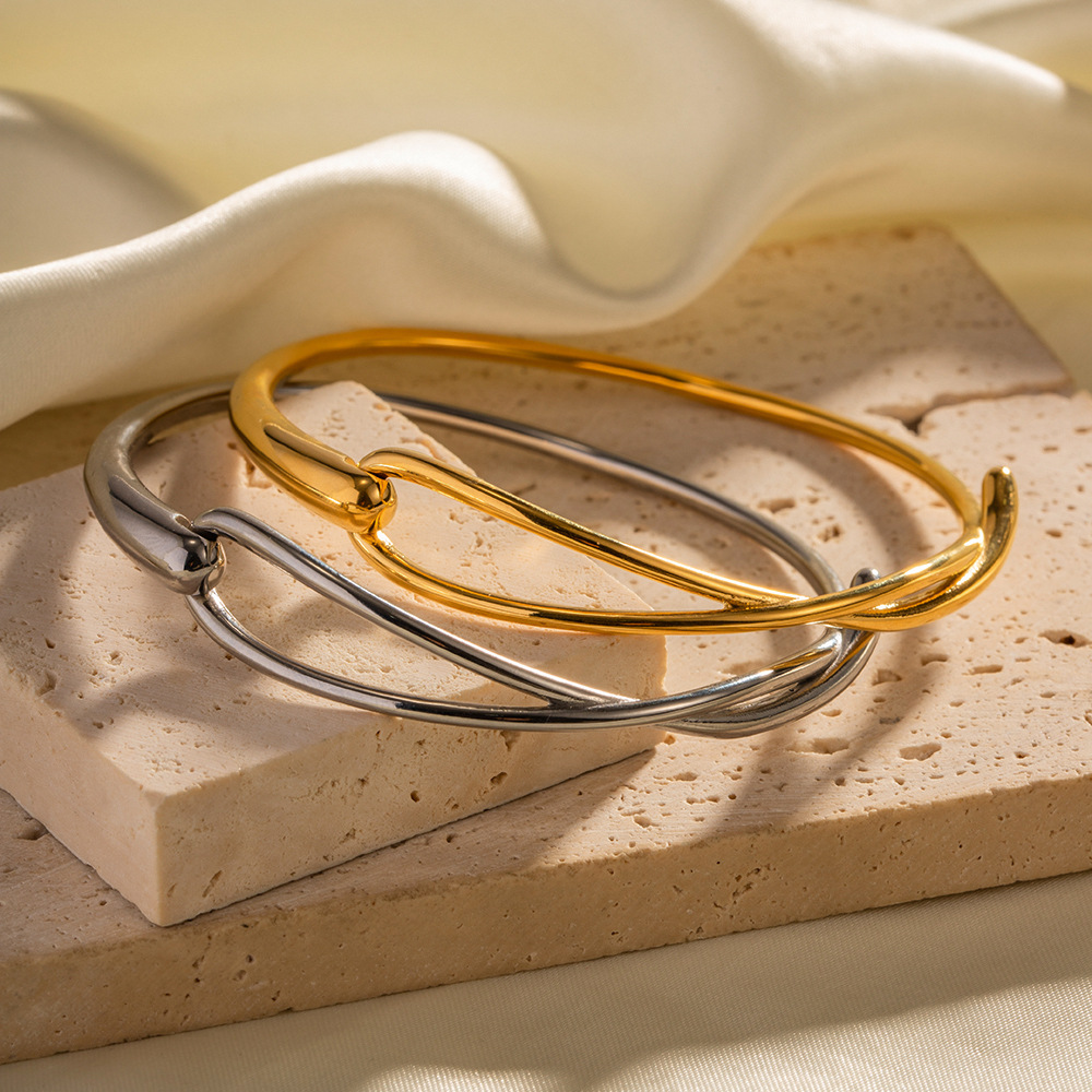 Moda europea y americana ins estilo neto rojo diseño simple 18K oro Acero inoxidable pulsera joyería electrochapado joyería de las mujeres