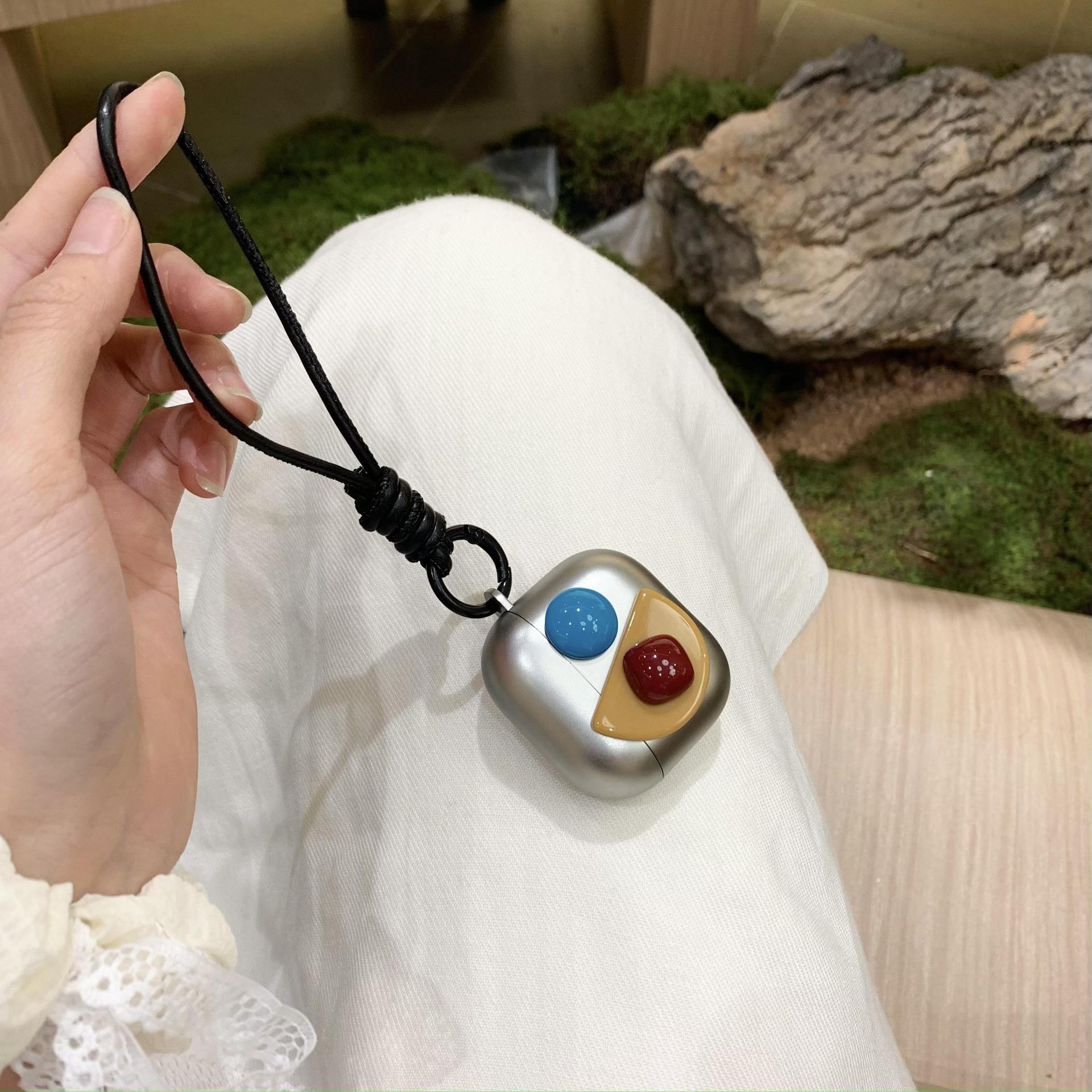 Gema tridimensional a juego de color plateado galvanizado simple para auriculares inalámbricos AirpodsPro2 1/2 cordón nuevo 3/4