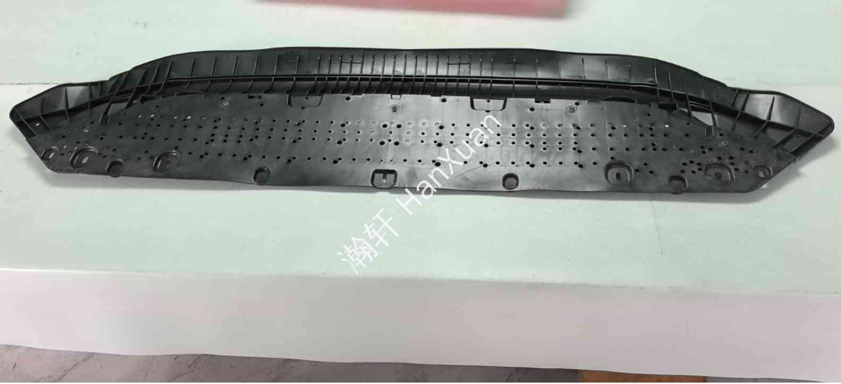 8WD807611D-HX/L8WD807611D/8W0807611F/Audi A4/Front bumper lower guard plate/Sport/