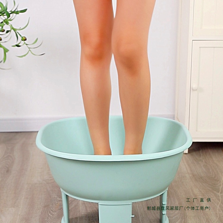 Sitting in a bathtub can be equipped with a large -diameter round…
