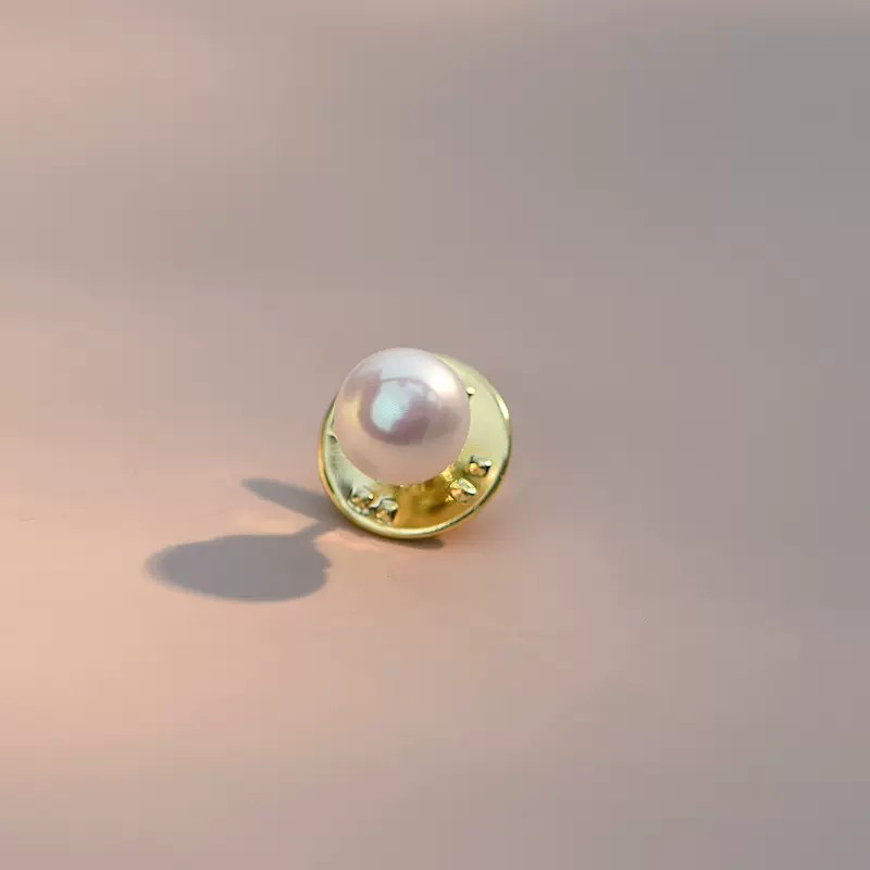 防走光胸针V领暗扣天然珍珠复古西装衬衫高档别针小众设计感领针