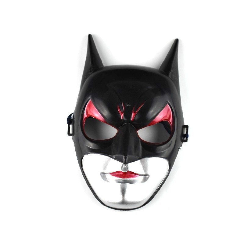 마스크 아래 박쥐