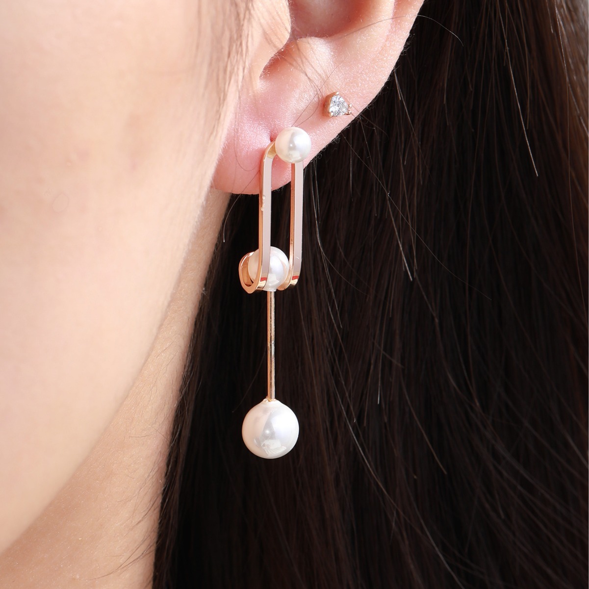 Xuping joyería de bronce de piedra imitación de perlas perlas de alta calidad lujo ligero nicho elegante pendientes de orejas retro para mujeres