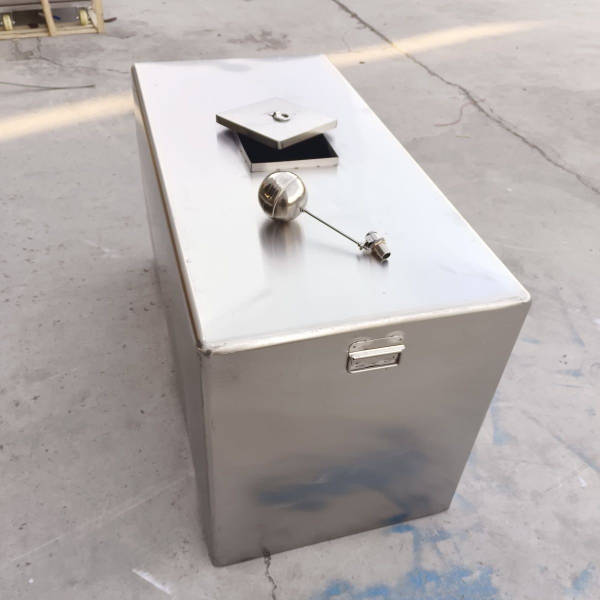 304不锈钢水箱蓄水桶家用储物油箱箱子大号新款通用加厚方形小号