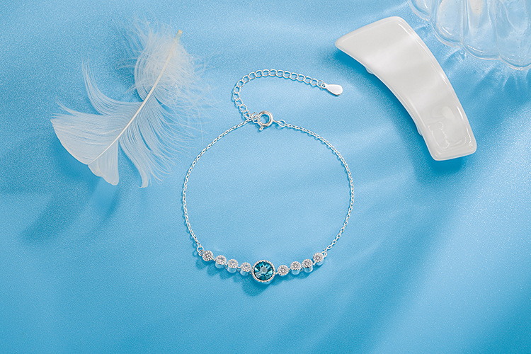 Fashion Round Silver Plated Inlay Zircon Bracelets 1 Piece