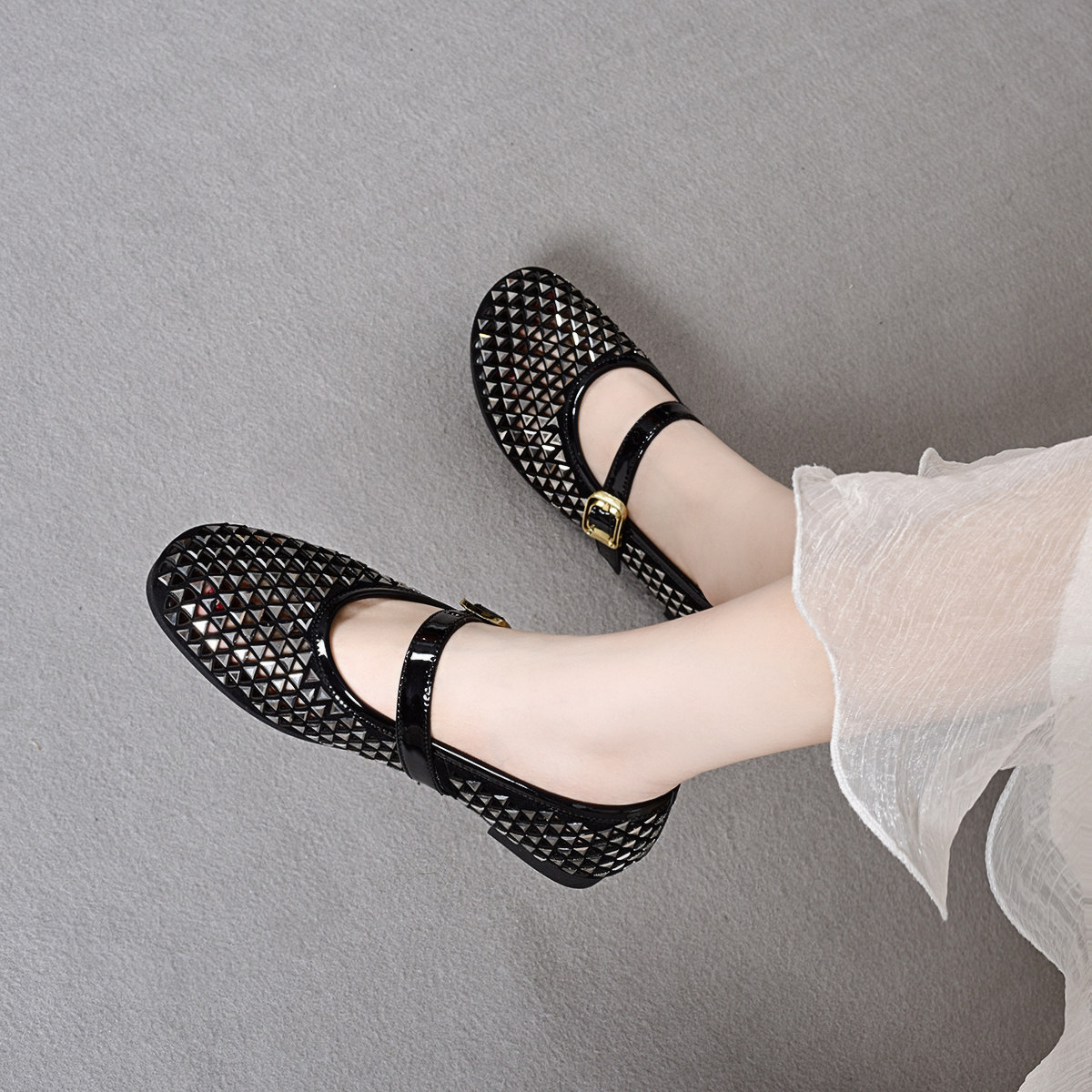 Giày Mary Jane nữ đế bệt mũi tròn quai ngang đính đá rhinestone — màu đen