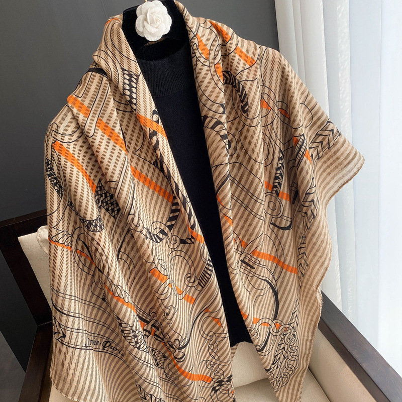 Amazon lujo cadena decoración algodón y lino sensación grande bufanda cuadrada 135*135cm playa protector solar bufanda para las mujeres