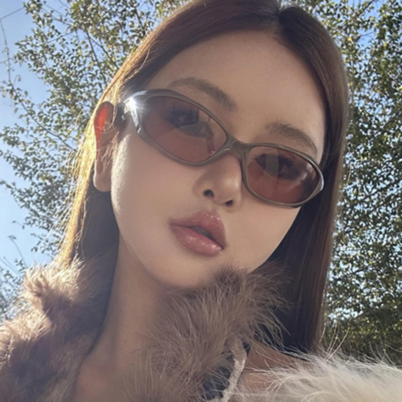 Sunglasses Classification PC, UV400 Protection Lens Material Exaggerated Punk Streetwear Solid Color PC UV400 Protection Special-Shaped Mirror Full Frame Women's Sunglasses