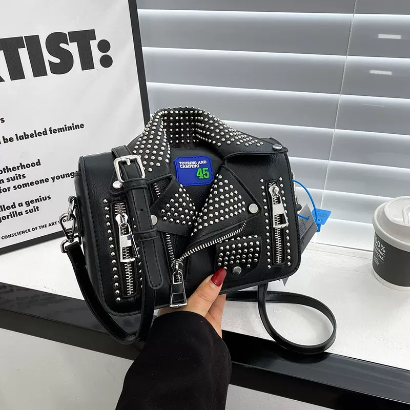 2022新款包包女春夏派对造型创意铆钉包女士单肩斜挎包