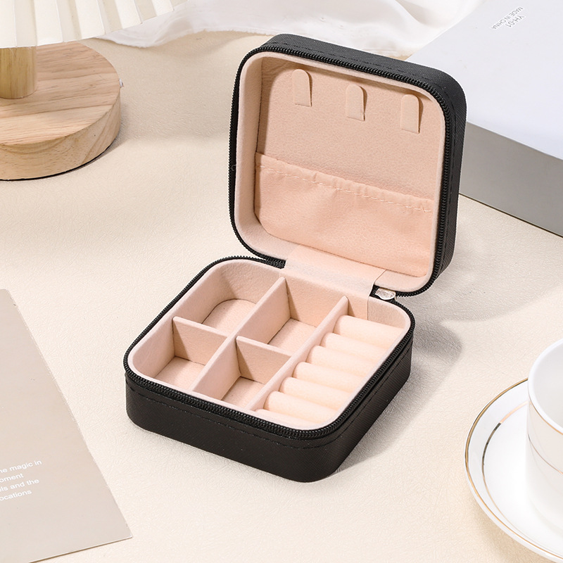 Caja de almacenamiento de viaje portátil pequeña y exquisita caja de joyas de viaje europea anillo collar pendientes pendientes caja de joyas