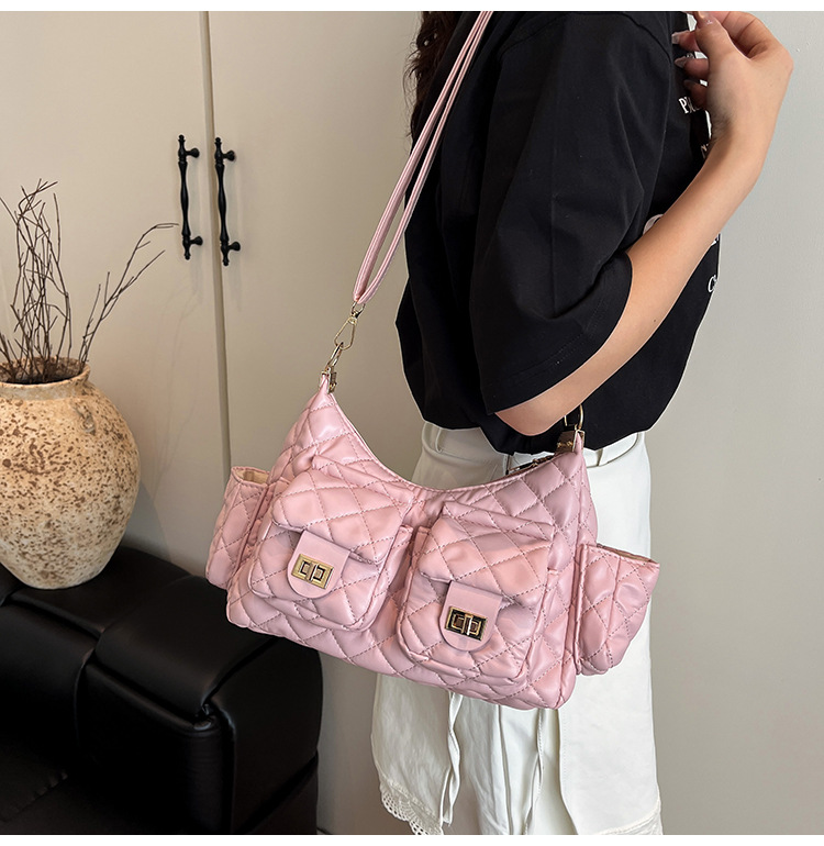 Women's Medium Pu Leather Solid Color Streetwear Square Zipper Underarm Bag display picture 3