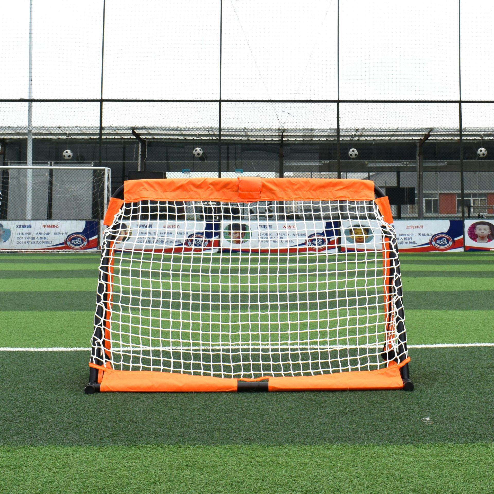 Puerta de fútbol de metal plegable portátil para niños para exteriores Diseño ligero para entrenamiento móvil Red de fútbol