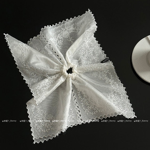 ���ͬ���滨�״̽����y�����lȦŮ����̖�p��С���U�յ��Rβ�l�K