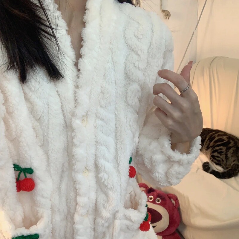 South Korea Coral Fleece Pajamas Women's Autumn and Winter Sweet Cherry Thickened Japanese Style Cute Flannel Petite Home Clothes South Korea Coral Fleece Pajamas Women's Autumn and Winter Sweet Cherry Thickened Japanese Style Cute Flannel Petite Home Clothes