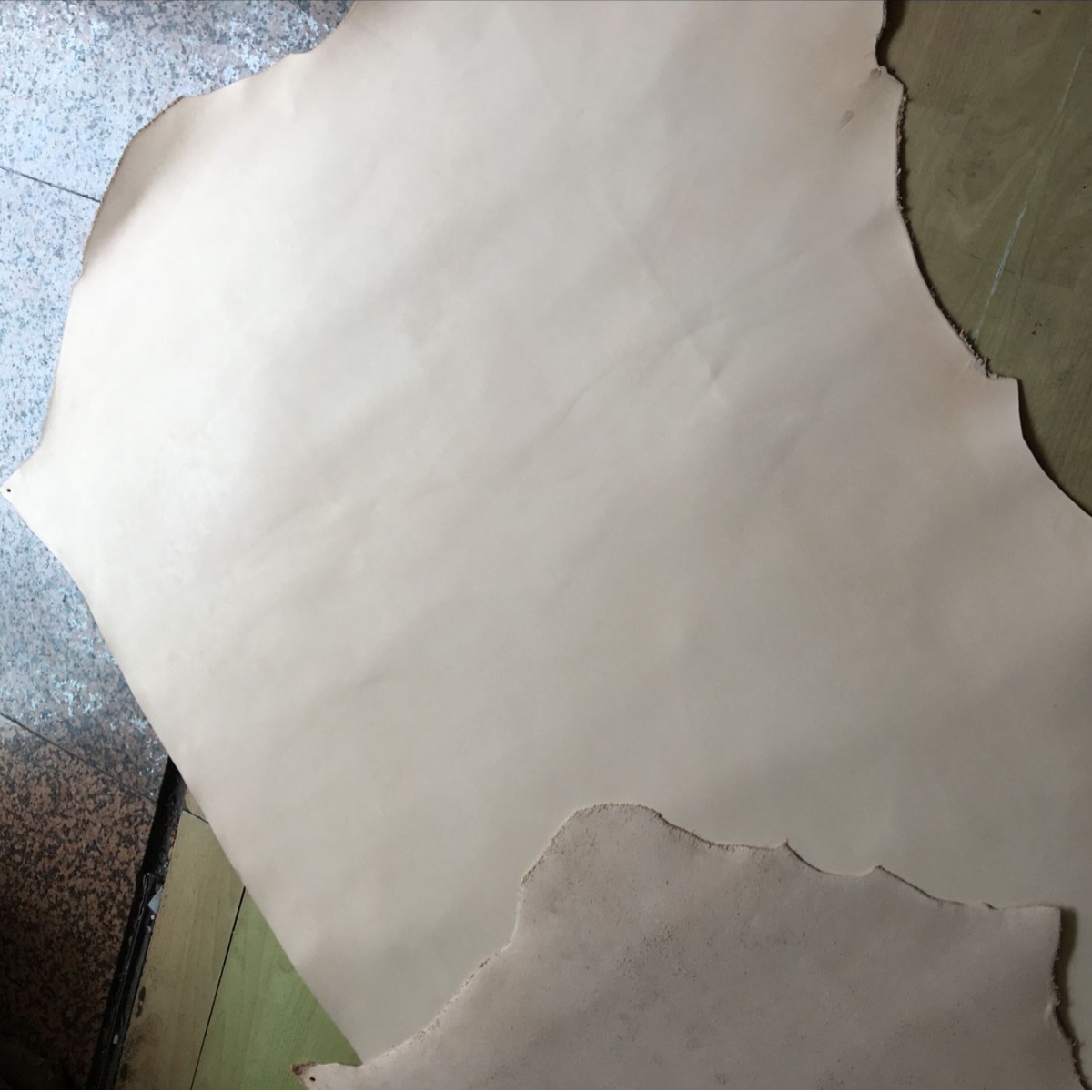 马鞍皮 头层牛皮 原色植鞣皮 皮革皮料 牛皮面料