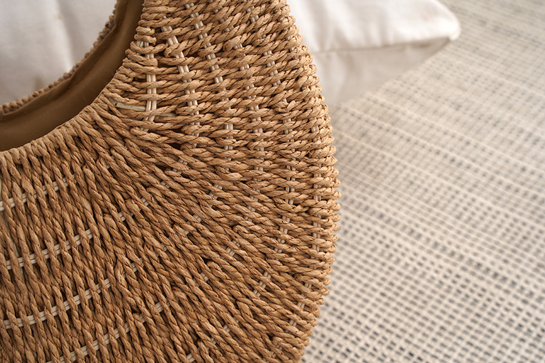 Semicircle Shape Women's Medium Straw Solid Color Vacation Magnetic Buckle Straw Bag