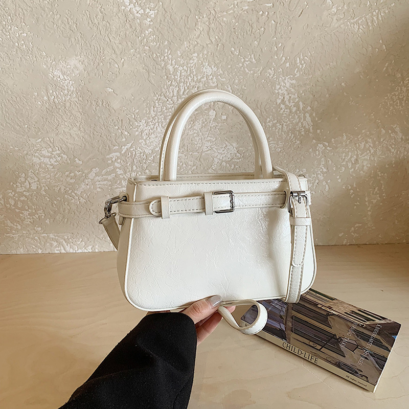 Este año, bolsos populares populares para mujeres 2026 nueva moda versátil bolsos de mochila primavera y verano bolsos pequeños