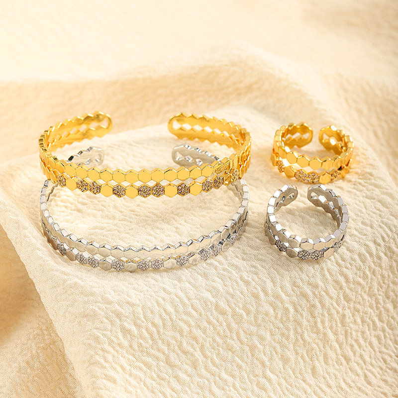 Cross-Border Light Luxury Honeycomb Bracelet and Ring Set, Simple and Unique Design Bracelet and Ring for Women, European and American Fashion Cross-Border Light Luxury Honeycomb Bracelet and Ring Set, Simple and Unique Design Bracelet and Ring for Women, European and American Fashion