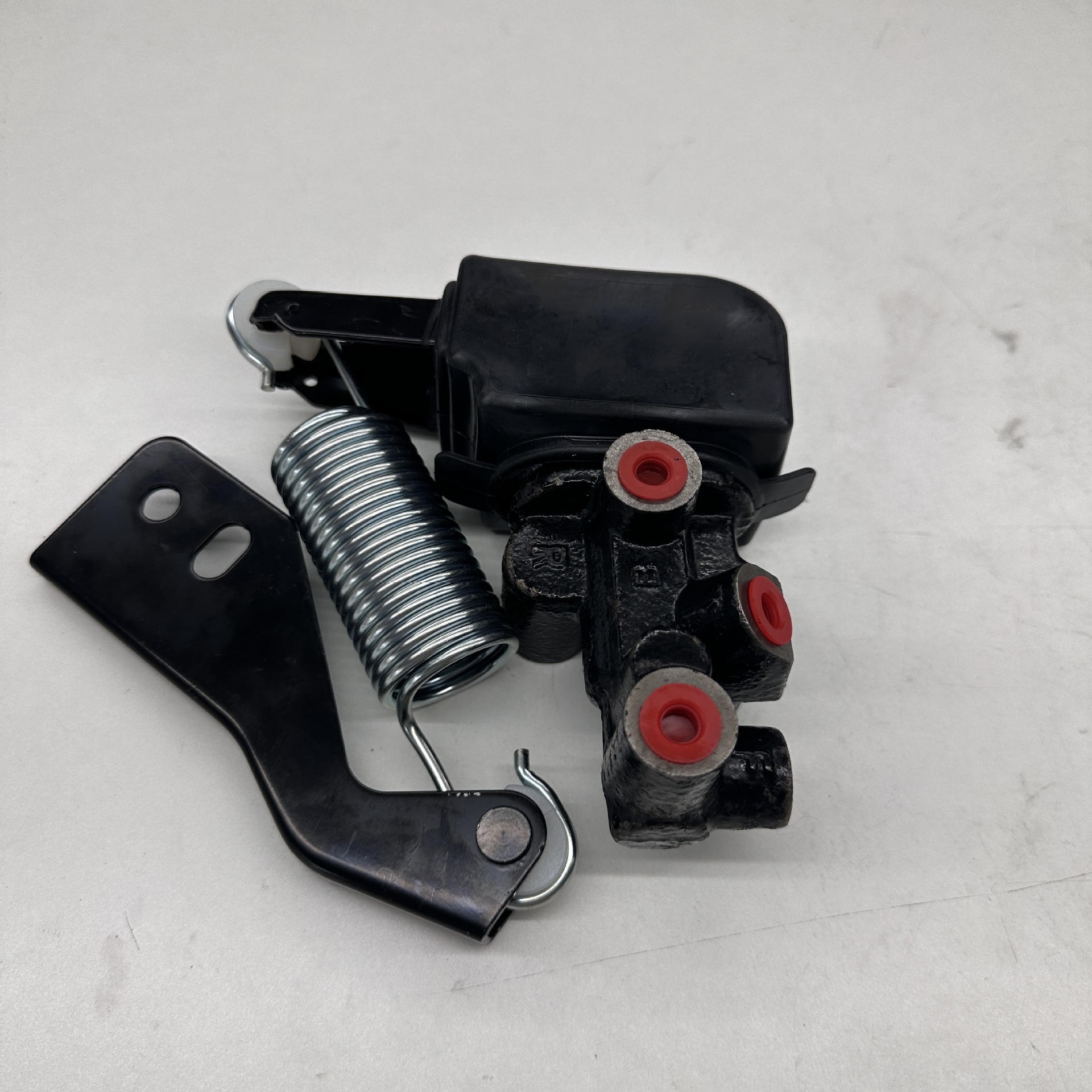 Suitable for Nissan Car Brake Load Sensing Valve 46400-Vk000 46400-Vk90A