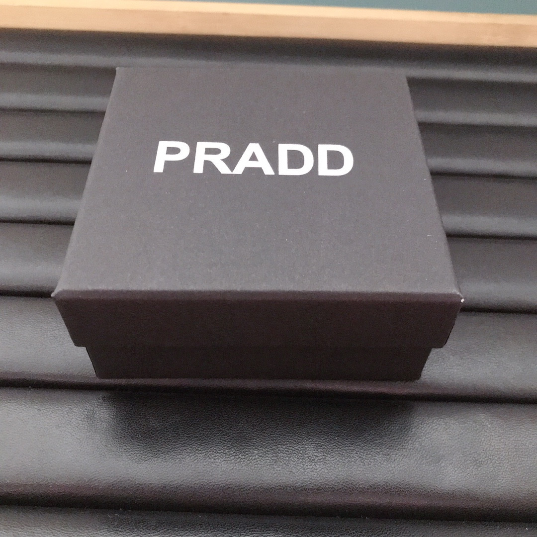 P家普家包装盒耳饰胸针手镯戒指饰品盒首饰盒质感精致防尘礼品盒