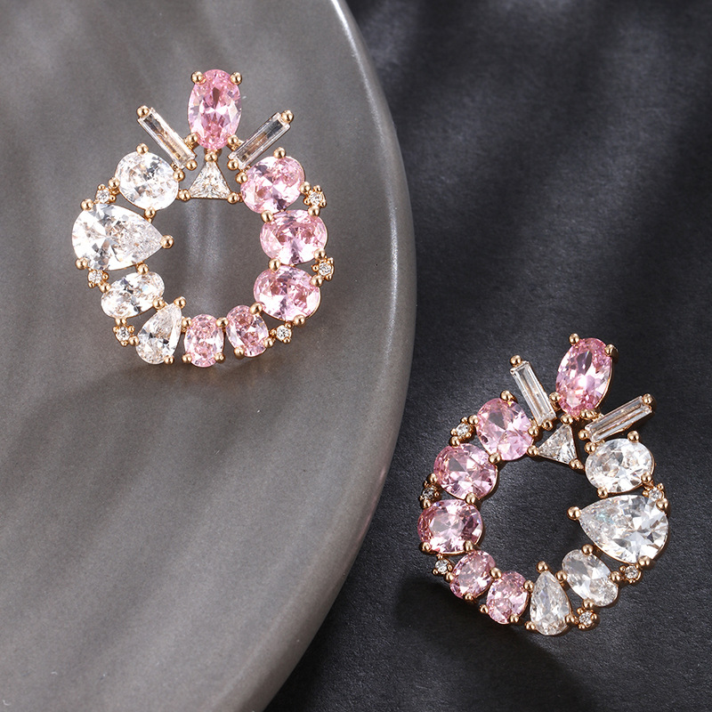 Pendientes de circonio cúbico sintético con incrustaciones de lujo ligero de temperamento de moda Xuping Pendientes de estilo de diosa de alta calidad