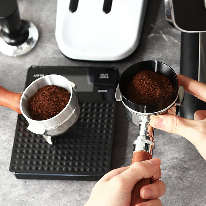 With magnetic anti-fly powder ring Italian coffee powder dispenser American bean grinder cloth powder dispenser 51mm58mm handle universal With magnetic anti-fly powder ring Italian coffee powder dispenser American bean grinder cloth powder dispenser 51mm58mm handle universal