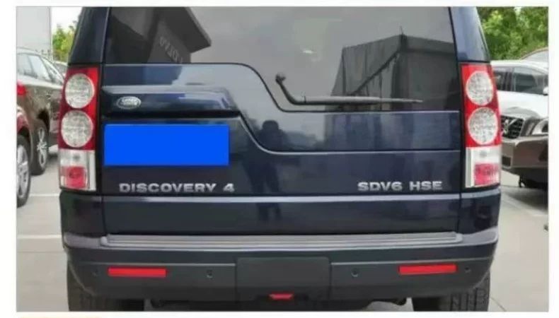 Specifically designed for the rear emblem of the Land Rover Discovery 4, this is a car sticker for modifying the fourth-generation Discovery with its lettered emblem