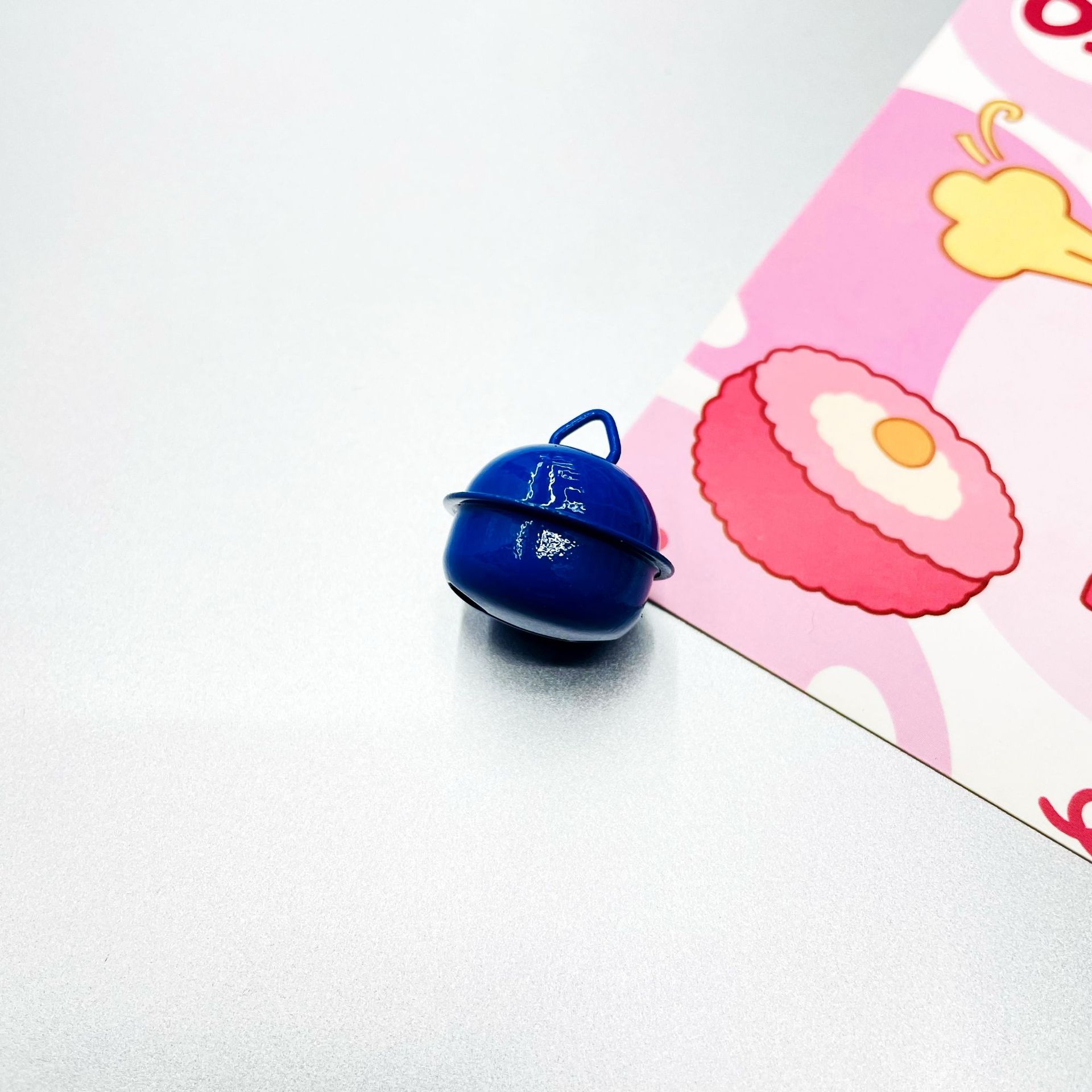 22mm colorido una palabra pintada campana DIY accesorios joyería pulsera bolsas de llaves colgar material de Navidad al por mayor