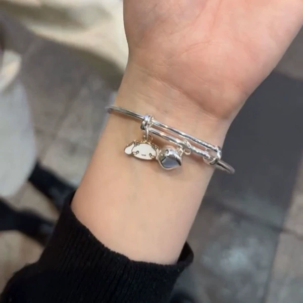 S27 Short Ear Jade Gui Dog Bracelet