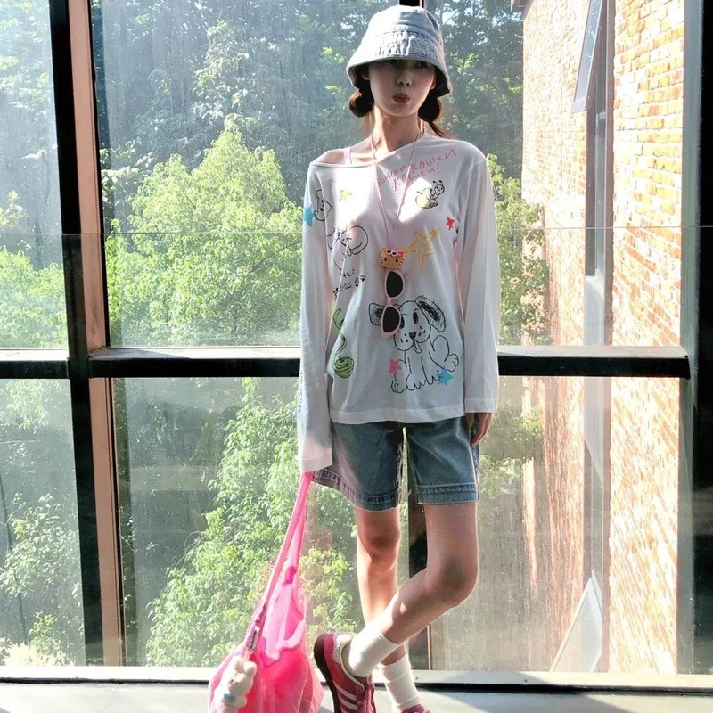 韓国の甘い女の子楽しい落書きプリント日焼け止めブラウス女性のための夏 2025 新しい薄いメッシュルーズで多用途なトップ|undefined