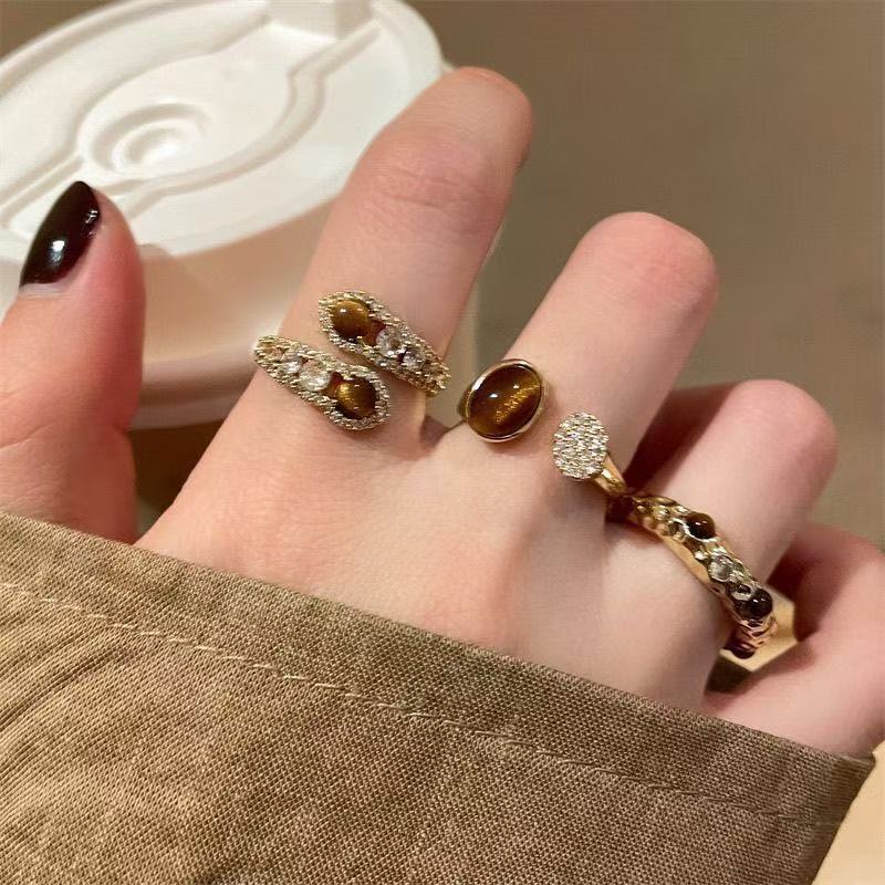 Vintage Maillard Gold Tiger Eye Stone Ring for Women, New Luxury Style, Versatile Stackable Autumn and Winter Ring