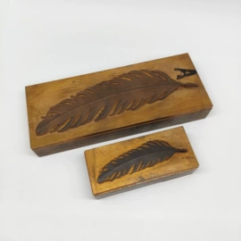 吊粒、吊牌;铭牌;塑料工艺品