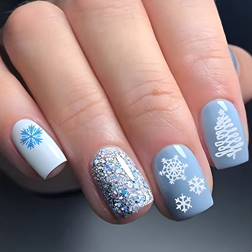 Navidad usable uñas belleza pieza azul y blanco copo de nieve parche de uñas europeo y americano caliente venta desgaste uñas acabado pieza de uñas al por mayor