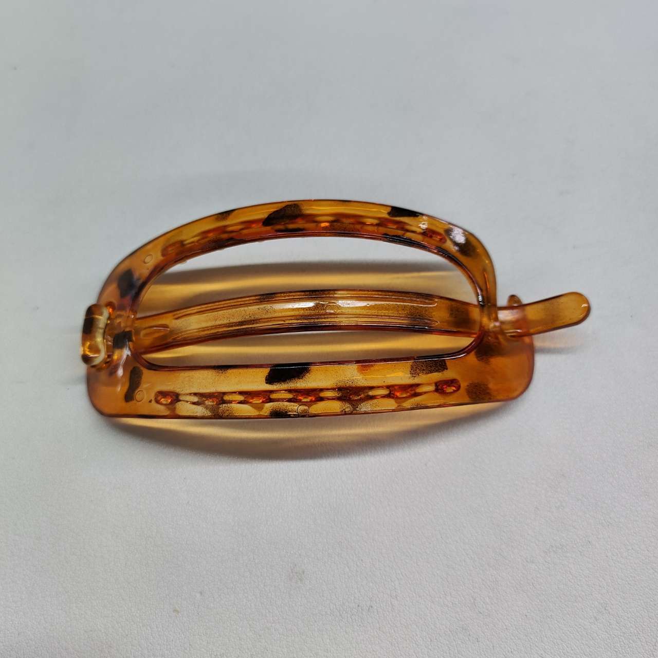 Horquilla ovalada simple, volumen de cabello femenino, clip giratorio de la parte posterior de la cabeza de moda, clip de una palabra, tocado de temperamento de alta calidad