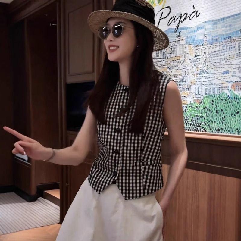 Hong Kong Style Retro High-End Accent Plaid Vest Women's Summer 2025 New Hot Style Round Neck Sleeveless Vest Top