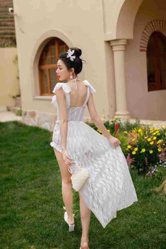 Long skirt two-piece swimsuit for women, conservative one-piece covering the flesh, slimming, sexy suspender swimwear, vacation super fairy hot spring