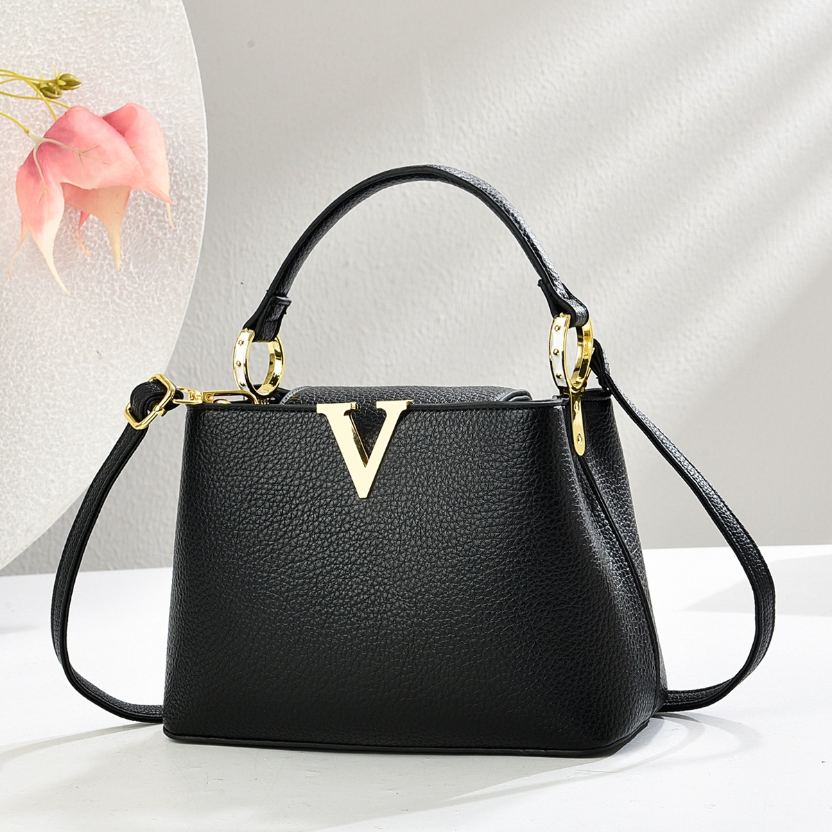 Alta calidad casual 2025 nuevo bolso femenino de gran capacidad moda retro simple bolso de mensajero de un solo hombro