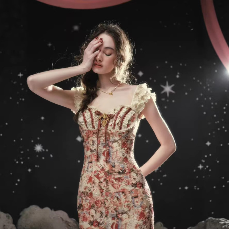 2026 Spring New French Retro Style Lace Patchwork Floral Mermaid Vacation Dress for Women