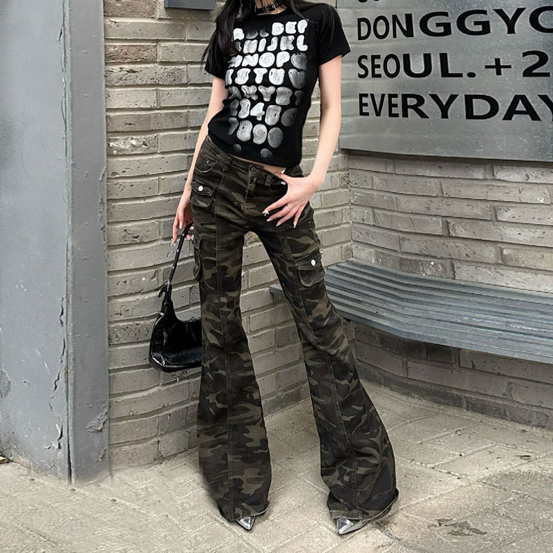 辣妹多口袋迷彩工装裤子女夏季新款美式中腰大码显瘦微喇叭牛仔裤