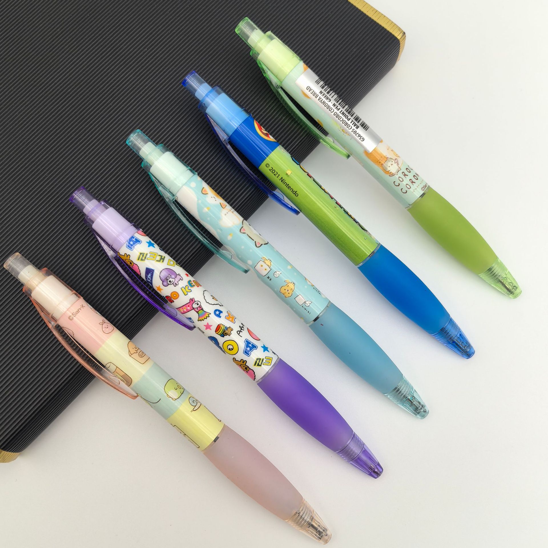 Japón y Corea del Sur venta caliente dibujos animados bolígrafo personalizado bolígrafo de transferencia de calor reemplazable bolígrafo de película encantador