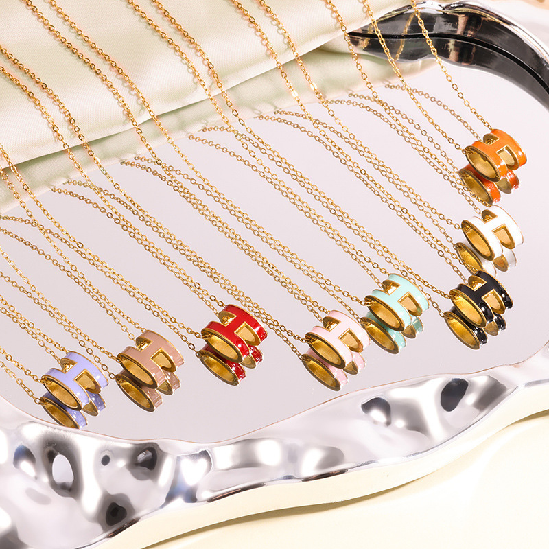 Full Titanium Steel H Letter Necklace, Real Gold Electroplated 18K, Water-Resistant, Non-Fading, Versatile Collarbone Chain, Wholesale English Letters