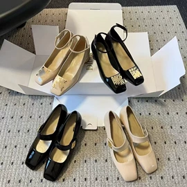 女式皮靴;女式休闲单鞋;女式时装单鞋