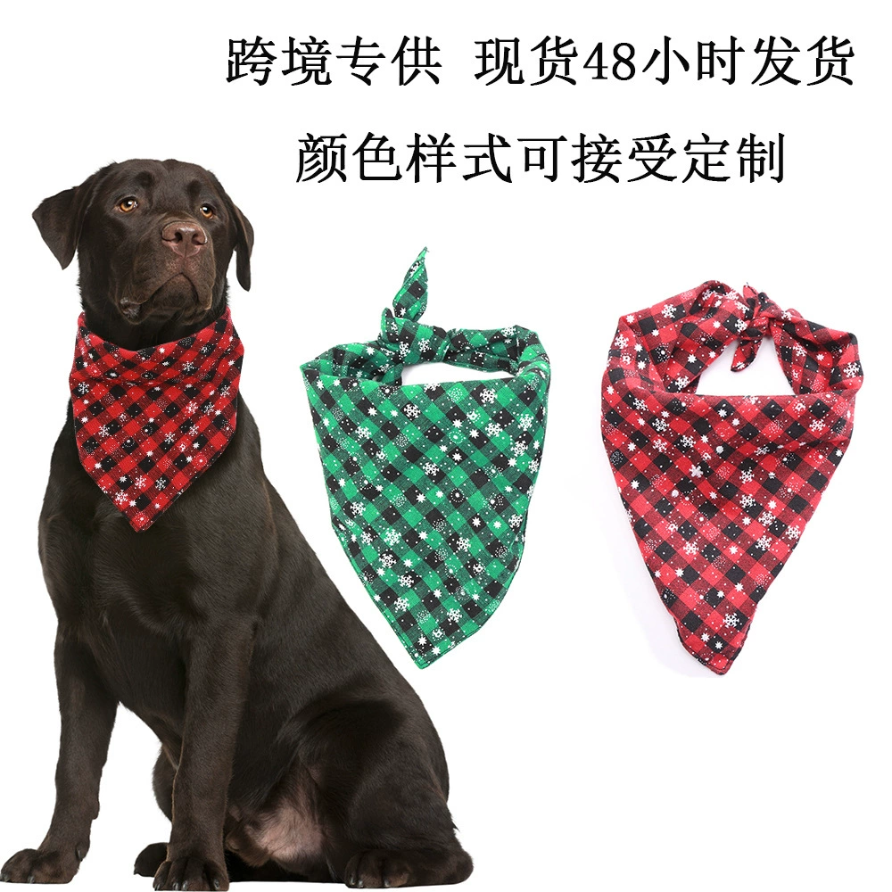 Производитель в наличии трансграничные прямые поставки Популярные Рождество красный и зеленый плед Снежинка Собака Шарф домашнее животное треугольник Слюна полотенце