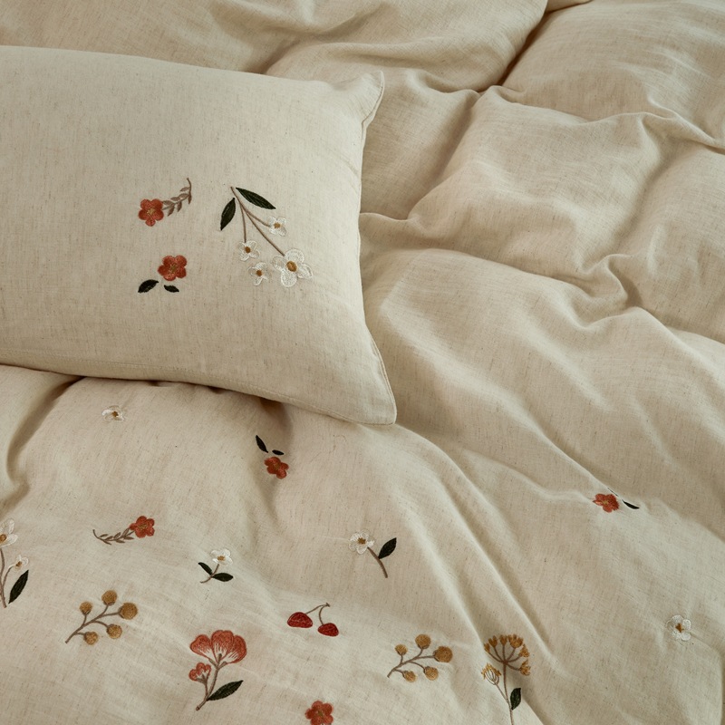 Set lenzuola 4 pezzi in cotone e lino con stampa floreale_voghion.com