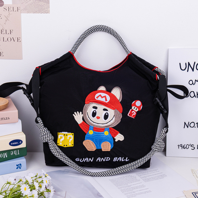 [アップグレードジッパーバッグ] 2025 新しい刺繍ナイロン屋外防水日本製多用途調節可能なクロスボディバッグ女性用|undefined
