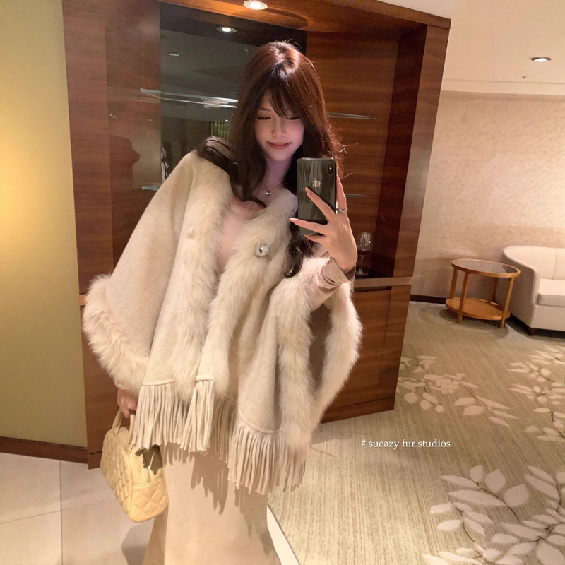 Elegant Socialite Lazy Style Cape Shawl Double-Sided Wool Coat for Women with a High-End Feel, Noble Lady Fox Fur Woolen Coat