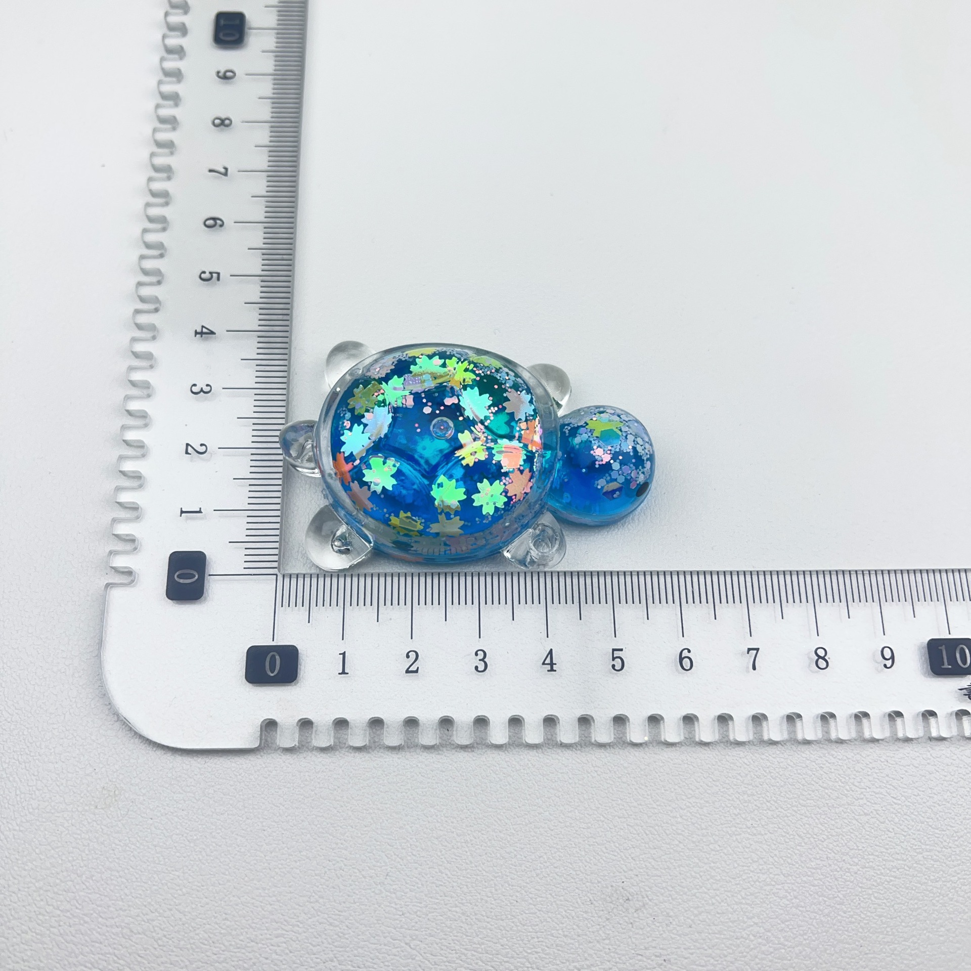 Chatter en vivo explosión de joyería DIY arena flotante en aceite explosión tortuga llavero bolso de teléfono móvil colgante decoración de escritorio