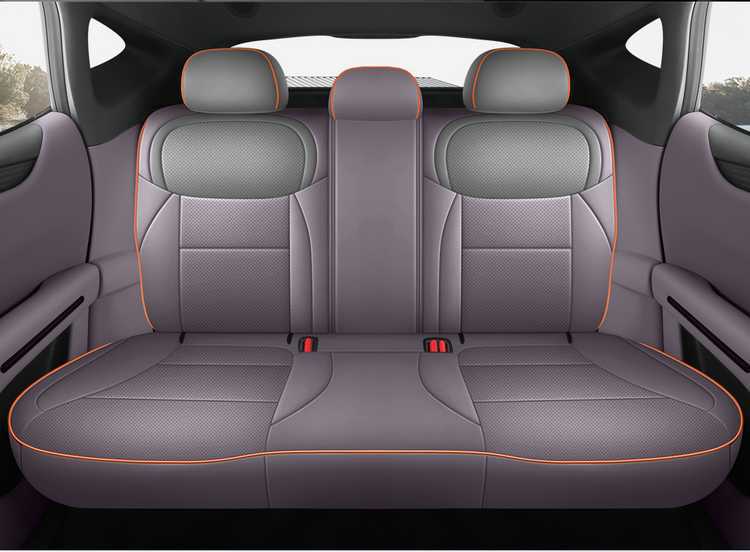 Suitable for the 2026 Xpeng Monal03 model, these are full-coverage car seat covers with perforated, breathable fabric