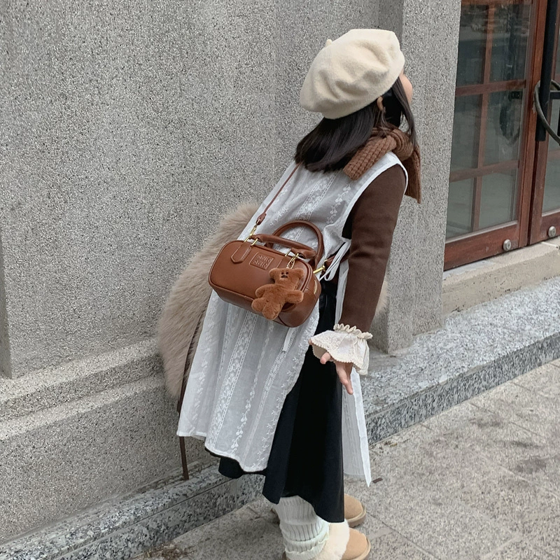 Children's bag, children's one-shoulder bag for boys, accessory to go out, shoulder bag, western style